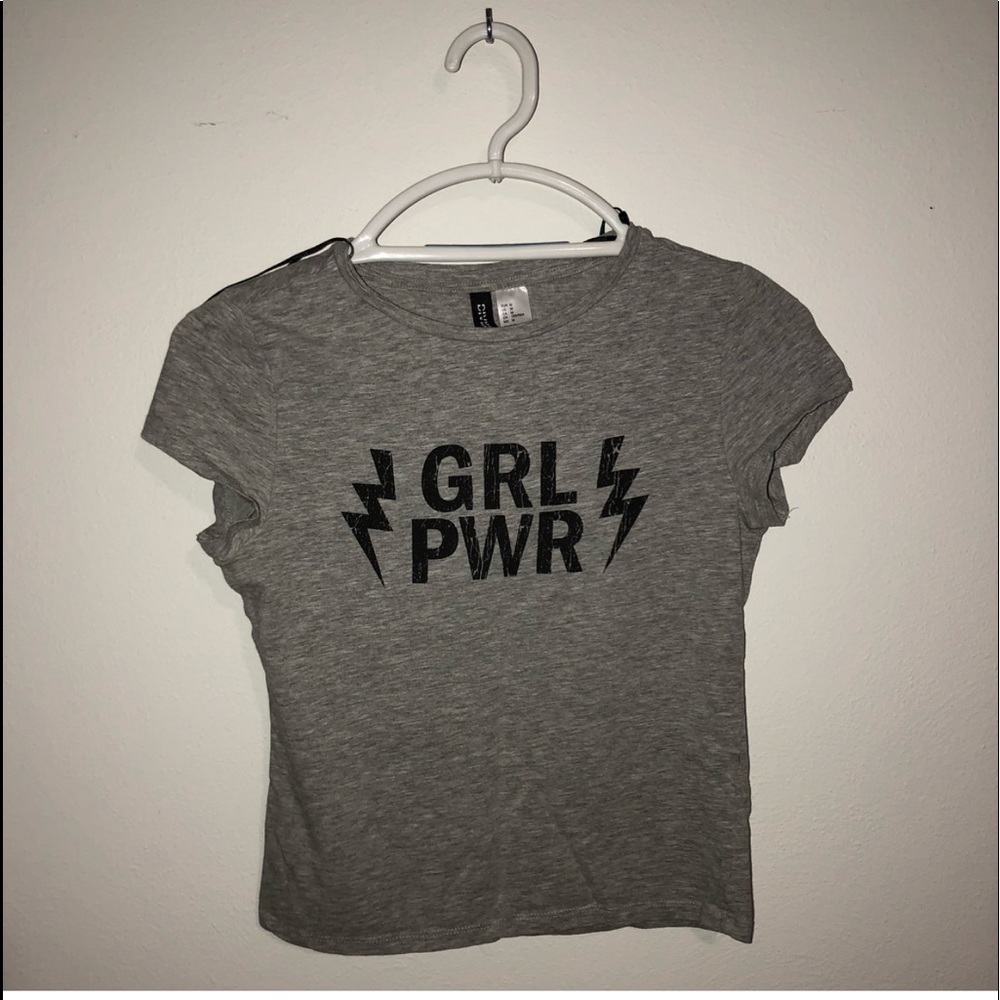 Semi-cropped shirt